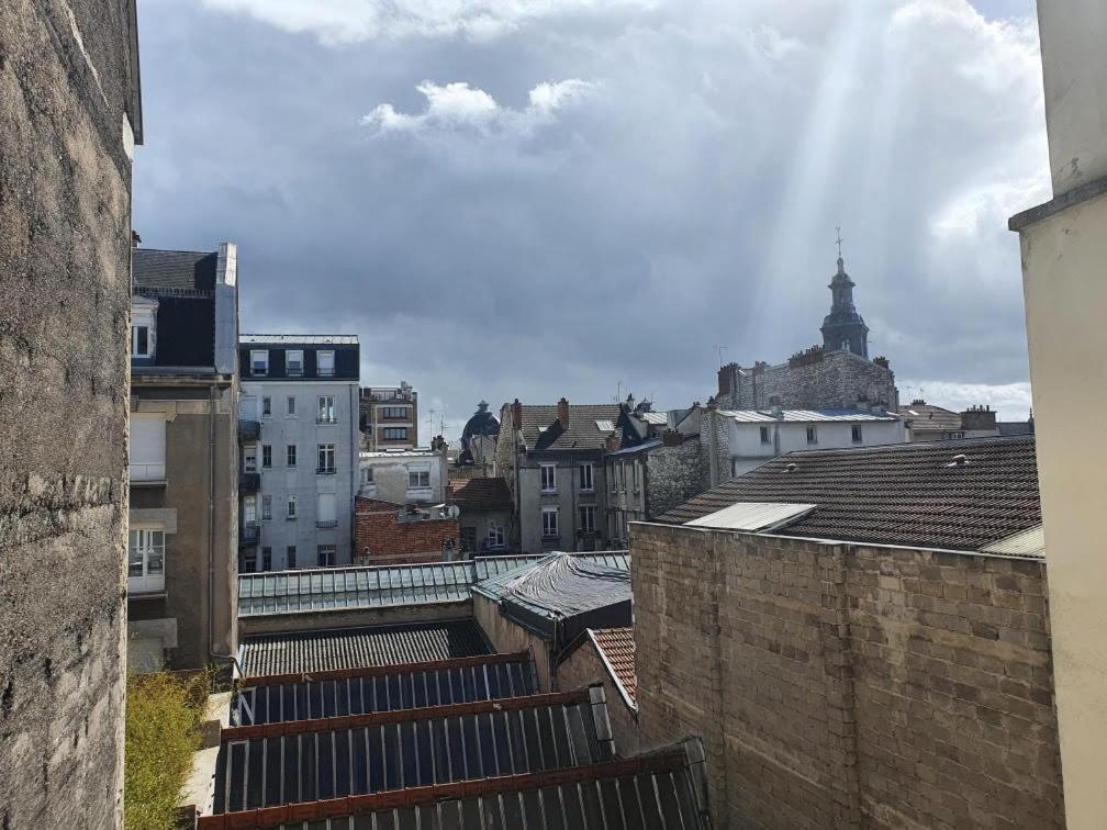 Hyper-Centre /4 Personnes/ Cathedrale / Ascenseur Leilighet Reims Eksteriør bilde